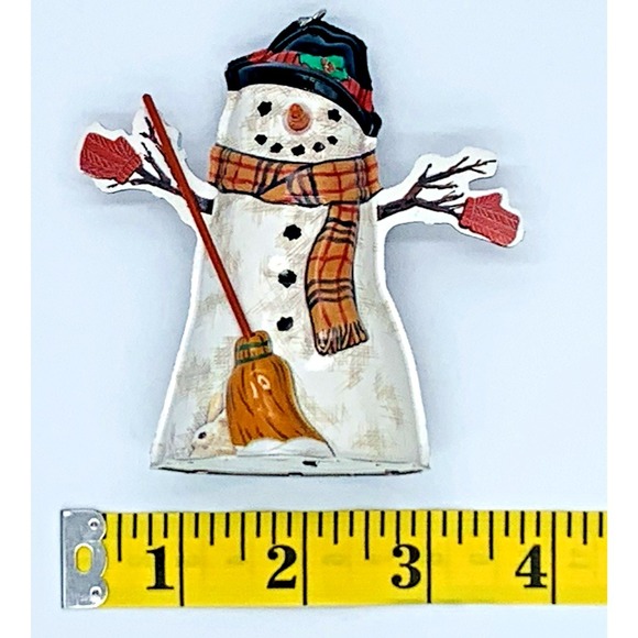 1997 Hallmark Pressed Tin Meadow Santa Vintage Christmas Ornament Mint in Box - Picture 8 of 11